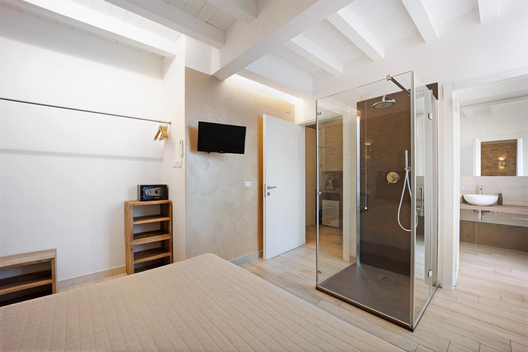 Bedroom 2, Ama, Savona