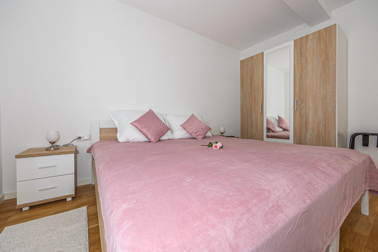 Bedroom 3, Villa Rocca, Crikvenica