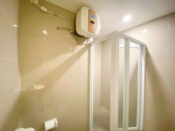 Bathroom 3, Cozy and Modern Studio Apartment Sentraland Semarang, Semarang