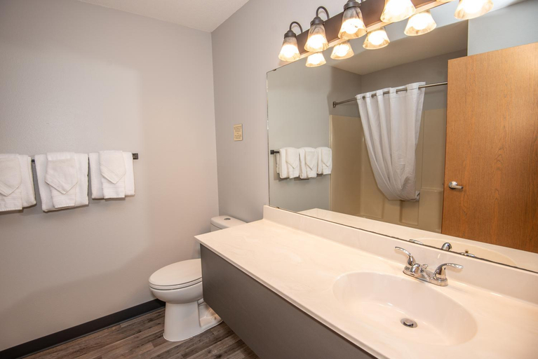 Bathroom 5, Mountain Inn at Lutsen, Cook