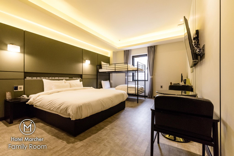 Bedroom 16