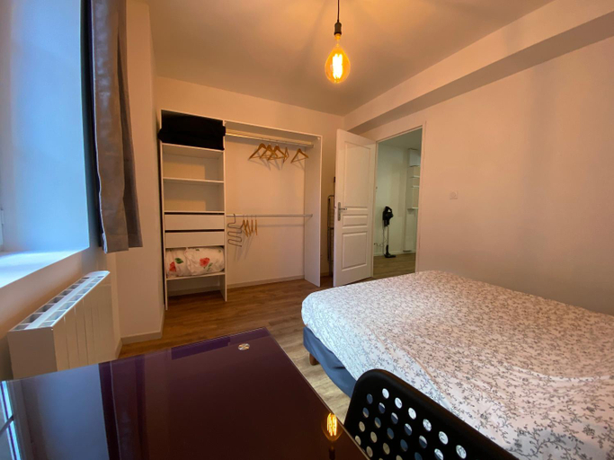 Bedroom 25