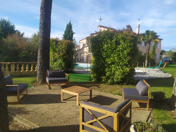 Others 5, Villa Les Palmiers - Piscine - Clim & Parking Privee, Gard