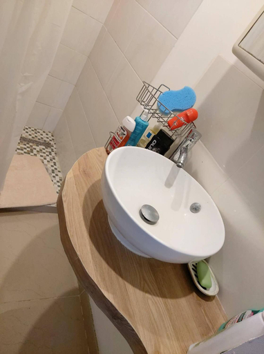 Bathroom 3, Chambres privatives avec espaces partages dans maison Roubaix centre, Nord