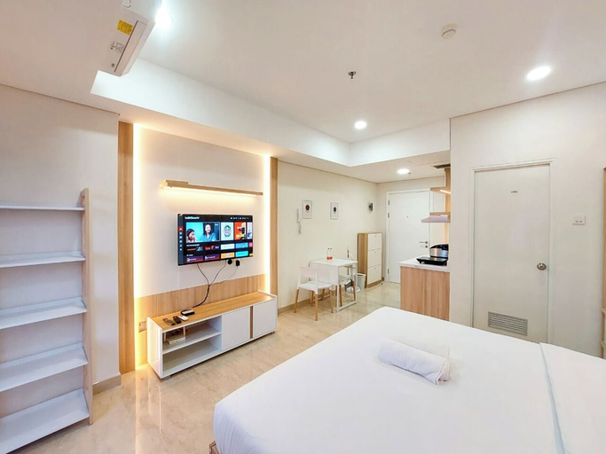 Bedroom 5, Restful and Comfy Studio Podomoro City Deli Medan Apartment, Medan