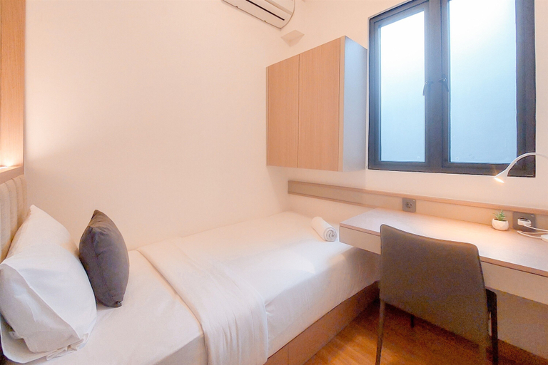 Bedroom 2, Big Spacious and Homey 3BR at Sky House BSD Apartment, South Tangerang