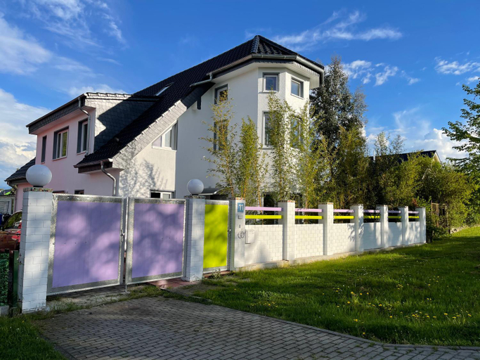 Others 4, Villa DADA, Barnim