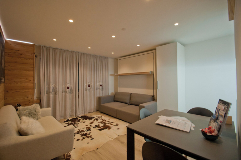 Others 5, Studio Aosta, Visp