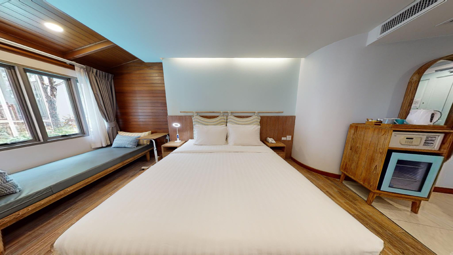 Bedroom 12