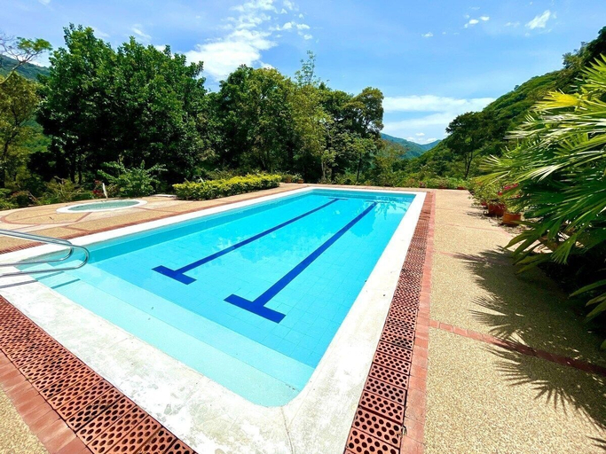 Sport & Beauty 4, Casa Colonial privada vía Villeta Tobia, Nimaima