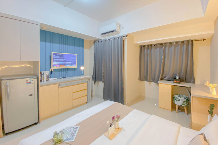 Bedroom 4, Restful and Homey Studio at LRT City Jatibening Apartment, Bekasi
