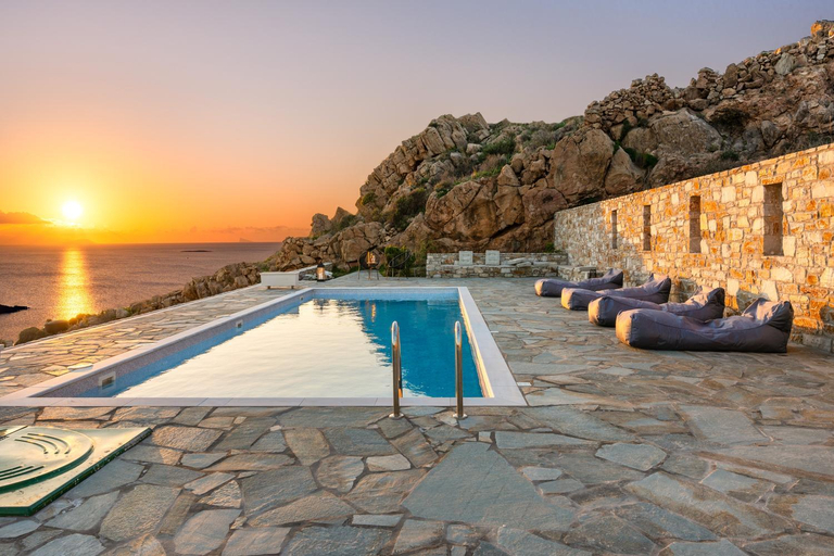 Others 5, Mont' Rock villas 1, South Aegean