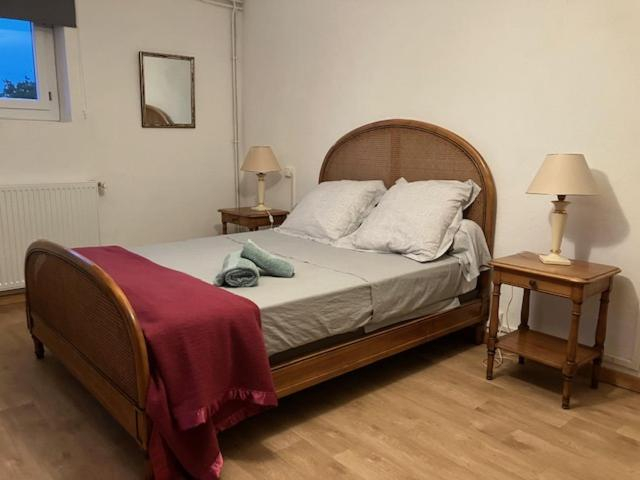 Others 2, La Chambre a l'Oree du bois, Dordogne