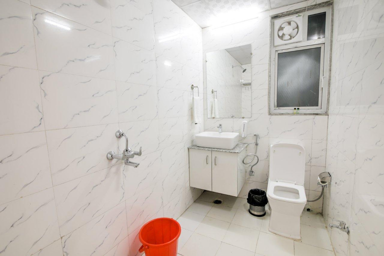 Bathroom, Amit House, Gautam Buddha Nagar
