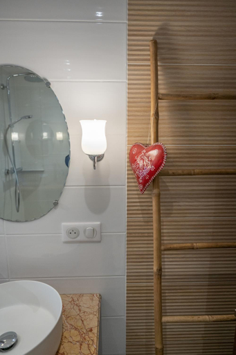 Bathroom 3, Les Logis du Printemps - Chez l'Alsacien, Bas-Rhin