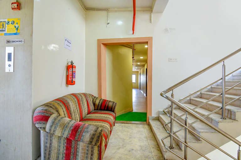 Public Area 2, FabHotel Kamala Inn - Dankuni, Hugli
