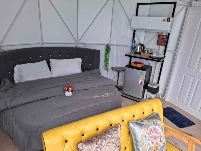 Bedroom 2, Nakorn resort & cafe, Tha Yang