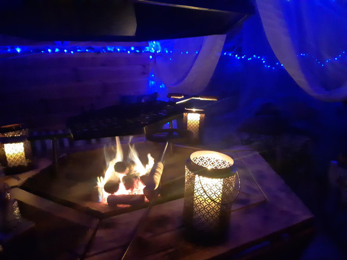 Food & Drinks 4, Private Lakeside Retreat, Ille-et-Vilaine