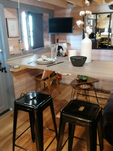 Dining Room 8