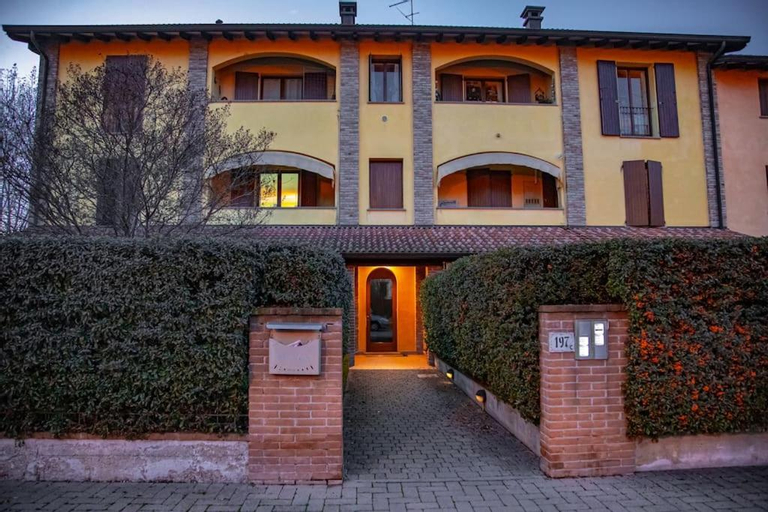 Exterior & Views 1, Afittacamere L'Agora, Piacenza