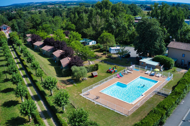 Others 4, Les chalets de Gaillac, Tarn