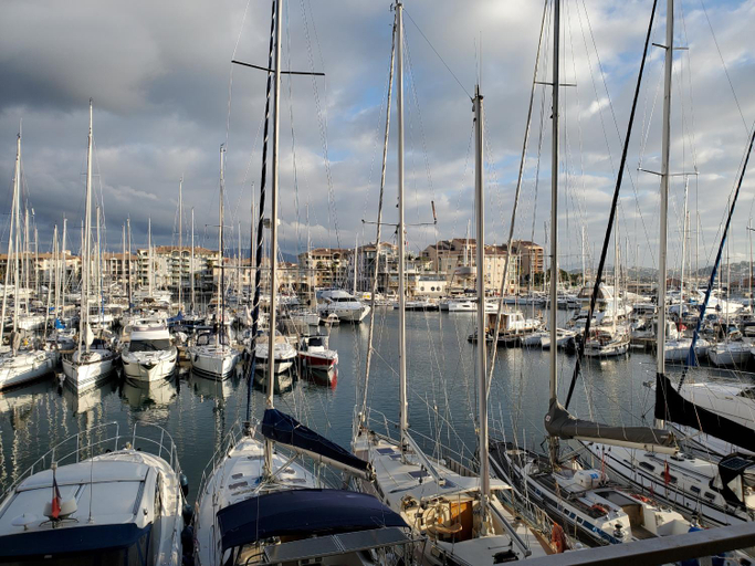 Others 3, Cap HERMES Vue PORT Studio 30m2 Climatise Piscine, Var
