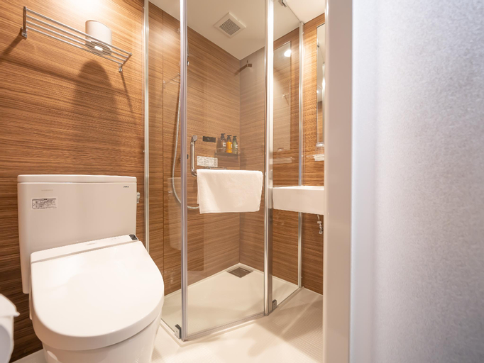 Bathroom 5