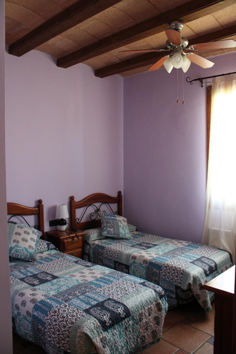 Others 2, HOSTAL LA SAVINA, Lleida