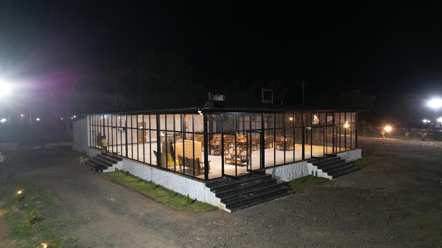 Food & Drinks 4, Shreephal Luxurious Resort , The Dangs