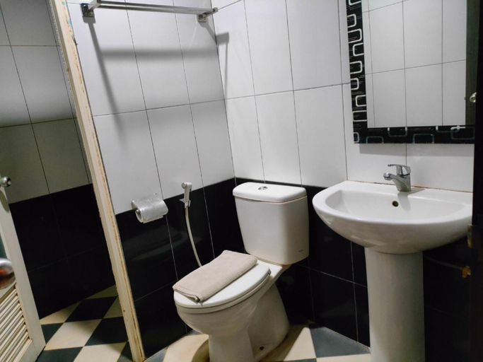 Bathroom 2