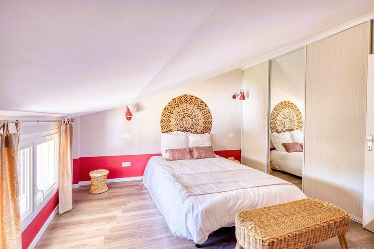 Bedroom 2, Le Gîte Nature Jacuzzi Piscine Chauffée Privée, Tarn