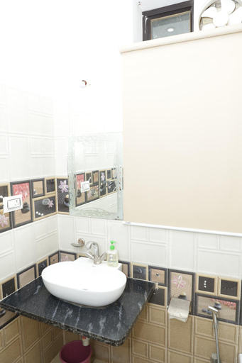 Bathroom 3, Aravali Hills Resort, Ajmer