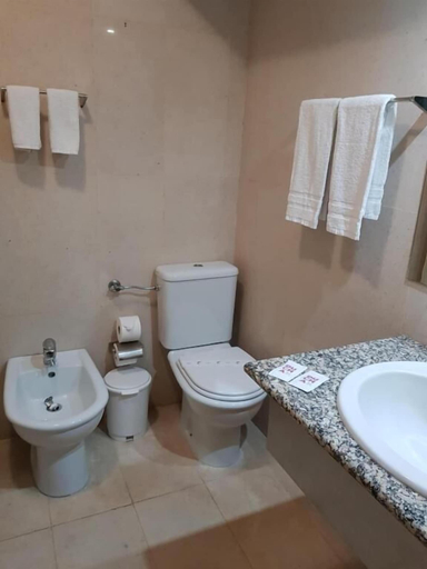 Bathroom 5, Hotel Nordeste Shalom, Bragança