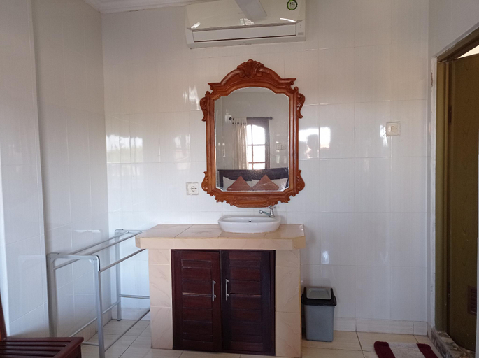 Bathroom 3