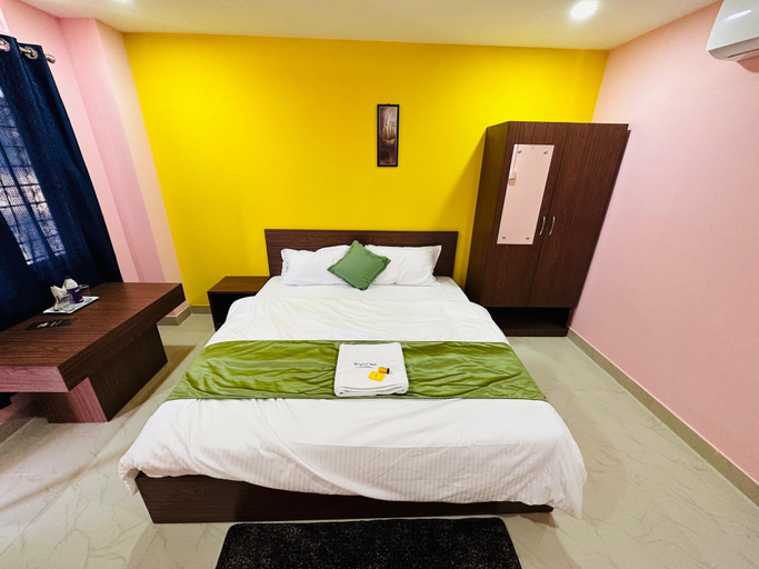 Bedroom 5, Krystal Inn, Kamrup Metropolitan