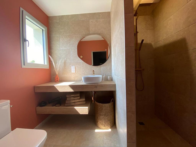 Bathroom, La Musardise Guest House, Gironde