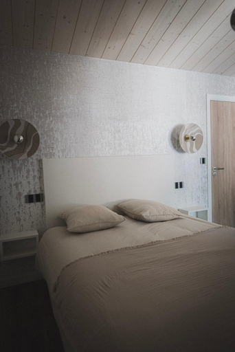 Bedroom 2, Logis de l'Heroniere, Charente-Maritime