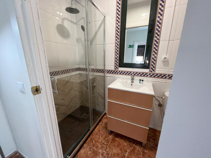 Others 4, Pension Galicia, Badajoz