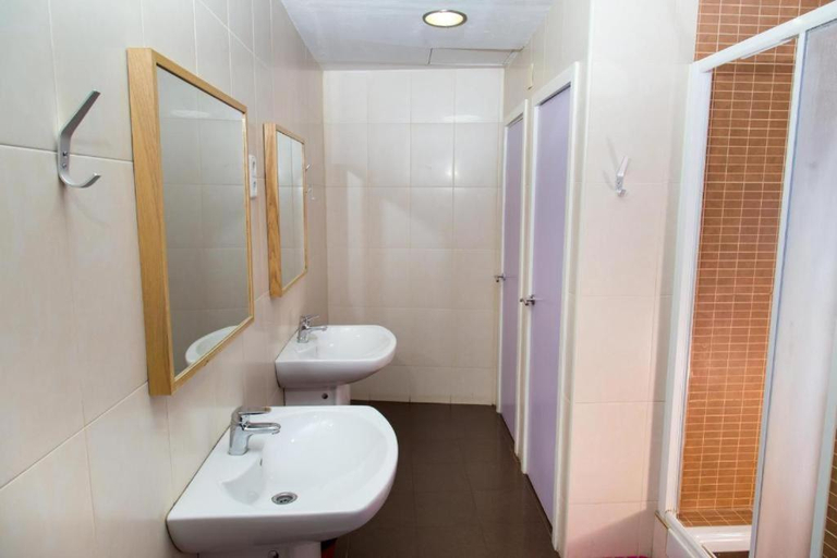 Bathroom, Alberg Sants Bcn, Barcelona