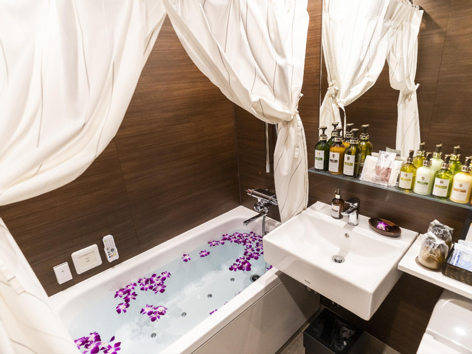 Bathroom 3