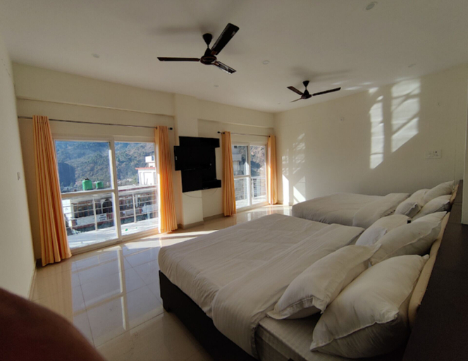 Bedroom 2, Hotel Nirvanam, Chamoli