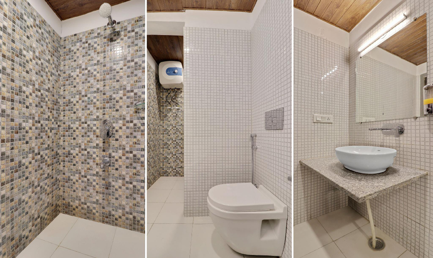 Bathroom 4, Treebo Mayur, Mall Road, Dehradun