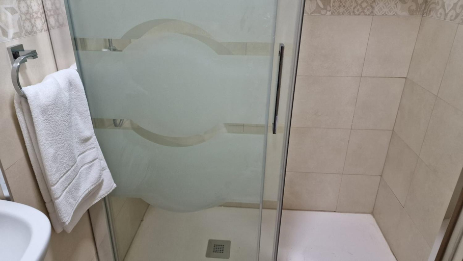 Bathroom 5, HOTEL NUEVO ESPARTINAS, Sevilla