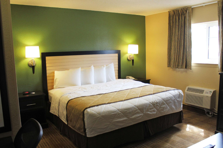 Bedroom 14