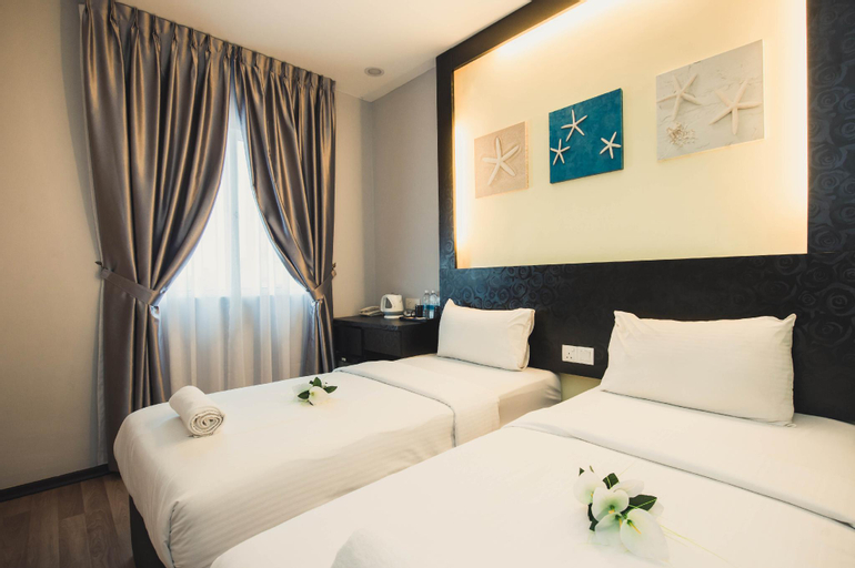 Bedroom 13