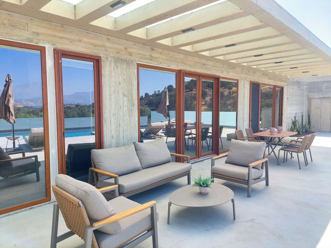 Others 5, Marnos Superior Villas, Faistos
