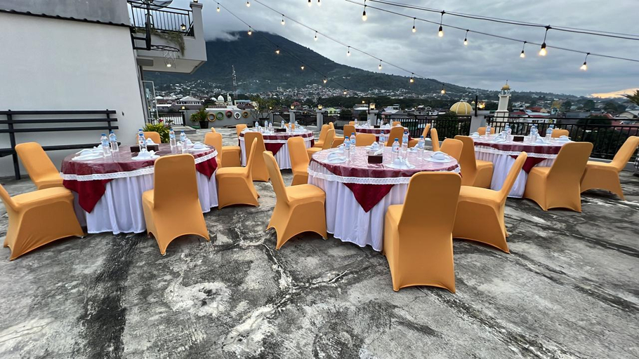 Food & Drinks 5, Emerald Hotel Ternate, Ternate