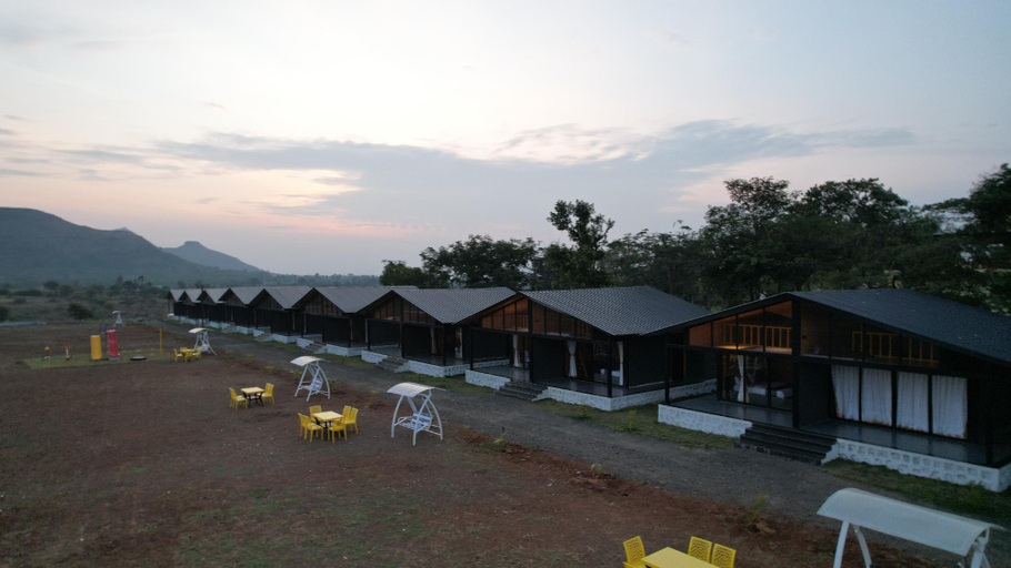 Public Area 2, Shreephal Luxurious Resort , The Dangs