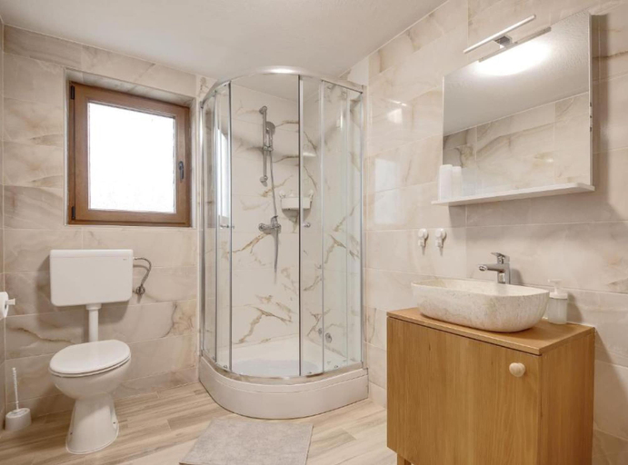 Bathroom 4, Apartment Stone and Wood, Cetingrad