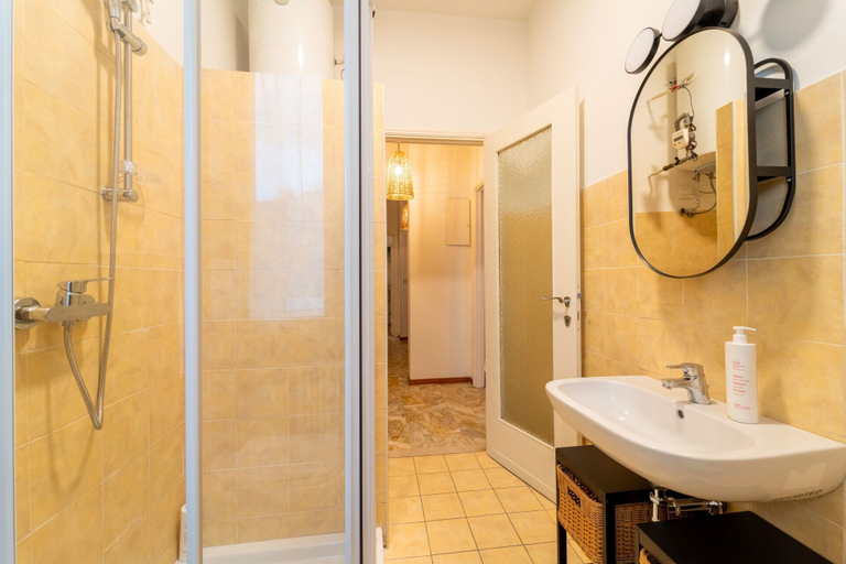 Bathroom 3, Appartamento Gelso by Wonderful Italy, Como